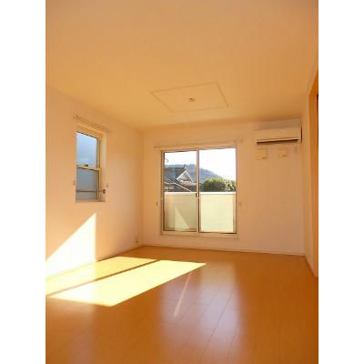 マイネ　ファミーリエ　Ⅰ 201【管理NO：1-017921801-02010】 ★家具家電は申し込み後に搬入します★ ★2026年10月中旬入居可能★の物件画像