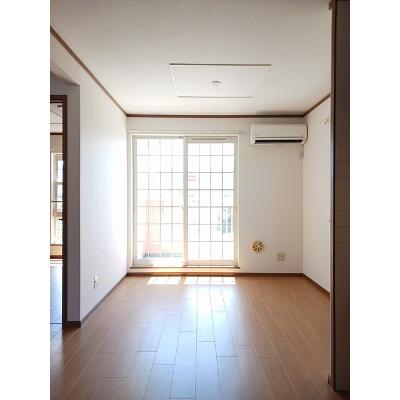 アヴェニール葉中 201【管理NO：1-011516001-02010】 ★家具家電は申し込み後に搬入します★ ★2026年09月下旬入居可能★の物件画像