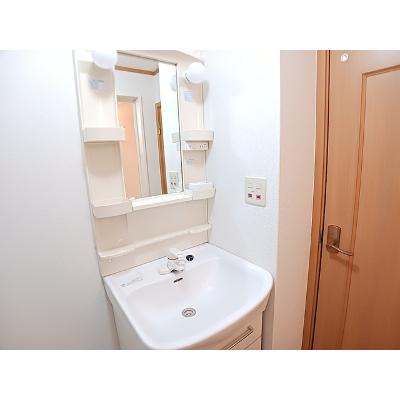 フィオーレ．Ｋ・Ｂ 102【管理NO：1-012397002-01020】 ★家具家電は申し込み後に搬入します★の物件画像