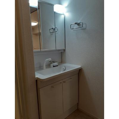 ラヴィエールⅡ　Ｂ 103【管理NO：1-026980002-01030】 ★家具家電は申し込み後に搬入します★の物件画像