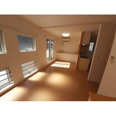 ＨＩＫＡＲＩ　ＦＯＲＥＶＥＲ 201【管理NO：1-017833601-02010】 ★家具家電は申し込み後に搬入します★ ★2026年10月中旬入居可能★の物件画像
