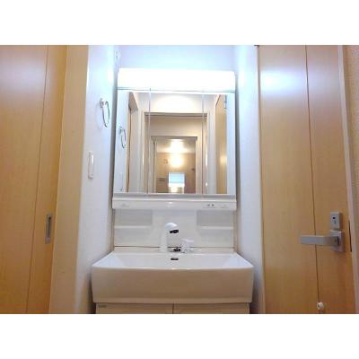 クリスタルＢ 102【管理NO：1-024210502-01020】 ★家具家電は申し込み後に搬入します★ ★2026年10月上旬入居可能★の物件画像