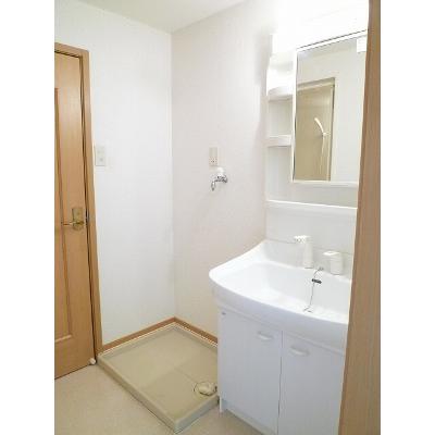 ラッフィナート・モルティＡ 202【管理NO：1-011751601-02020】 ★家具家電は申し込み後に搬入します★ ★2026年10月中旬入居可能★の物件画像