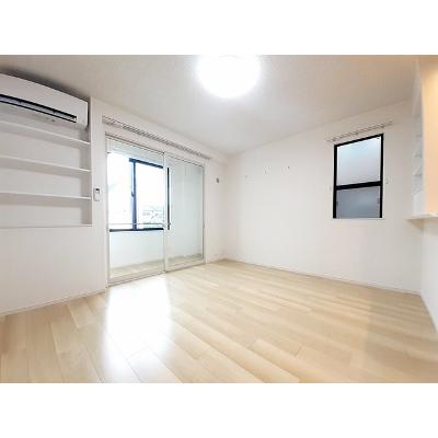 エスポワール２０２４ 103【管理NO：1-027588701-01030】 ★家具家電は申し込み後に搬入します★ ★2026年10月中旬入居可能★の物件画像