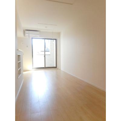 サンリット沼津 102【管理NO：1-023425301-01020】 ★家具家電は申し込み後に搬入します★ ★2026年10月中旬入居可能★の物件画像