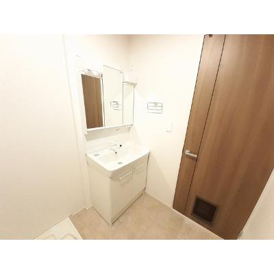 サウス・ヴィラ 101【管理NO：1-026920501-01010】 ★家具家電は申し込み後に搬入します★ ★2026年12月中旬入居可能★の物件画像