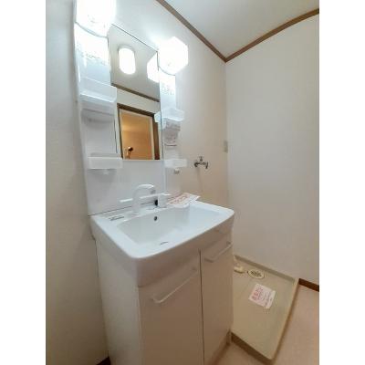 シャン・ド・フルール 103【管理NO：1-009493301-01030】 ★家具家電は申し込み後に搬入します★ ★2026年09月中旬入居可能★の物件画像