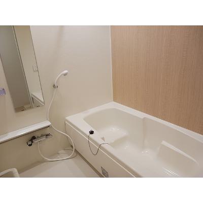 ラ・フランセ２２ 101【管理NO：1-024936102-01010】 ★家具家電は申し込み後に搬入します★の物件画像
