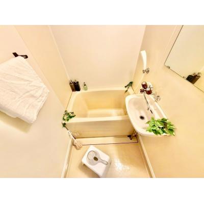 【三重県四日市市/近鉄四日市駅/無料Wi-Fi/バストイレ別/エレベーター/自転車駐輪可能】オーク斉藤  ファミマンの物件画像