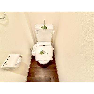 【三重県四日市市/近鉄四日市駅/バストイレ別・独立洗面台/洋室8.5帖/オートロック】フローリッシュクボタ ファミマンの物件画像