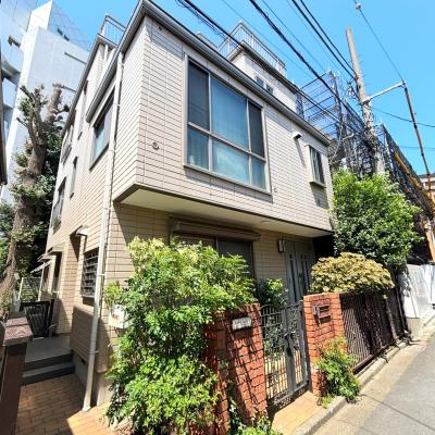 【J’sマンスリー代々木上原 1F】厚さ25㎝超高密度ポケットコイルマットレス使用！千代田線始発！代々木上原駅徒歩5分！【インターネット無料】の物件画像