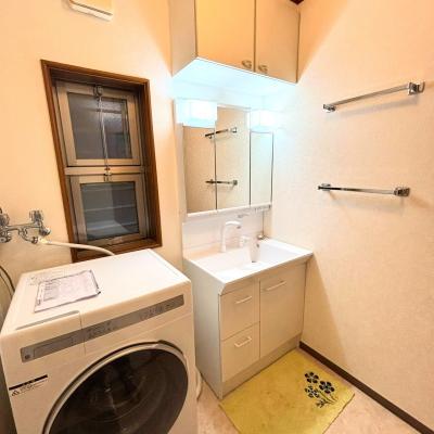 【J’sマンスリー代々木上原 1F】厚さ25㎝超高密度ポケットコイルマットレス使用！千代田線始発！代々木上原駅徒歩5分！【インターネット無料】の物件画像
