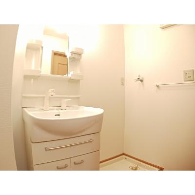 ヴィアーレⅡ 101【管理NO：1-014313002-01010】 ★家具家電は申し込み後に搬入します★ ★2026年10月中旬入居可能★の物件画像