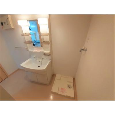 リバーイースト 102【管理NO：1-019690601-01020】 ★家具家電は申し込み後に搬入します★ ★2026年10月上旬入居可能★の物件画像