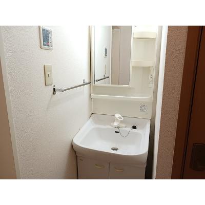 ファミリーヌⅠ 201【管理NO：1-011971101-02010】 ★家具家電は申し込み後に搬入します★の物件画像