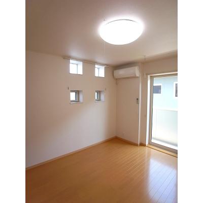プロムナード 201【管理NO：1-016931701-02010】 ★家具家電は申し込み後に搬入します★ ★2026年10月上旬入居可能★の物件画像