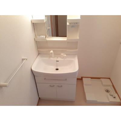 カーサエレガンテ　Ｃ 103【管理NO：1-014892101-01030】 ★家具家電は申し込み後に搬入します★の物件画像