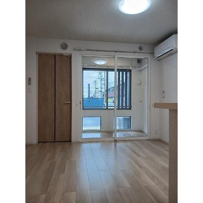 オハナハウス 102【管理NO：1-028635801-01020】 ★家具家電は申し込み後に搬入します★の物件画像