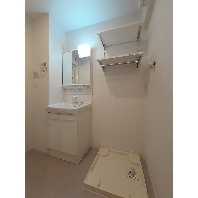 イリゼⅡ 101【管理NO：1-027247802-01010】 ★家具家電は申し込み後に搬入します★ ★2026年11月中旬入居可能★の物件画像