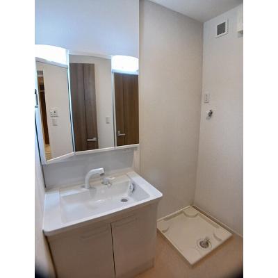 ガラシアⅡ 205【管理NO：1-027362802-02040】 ★家具家電は申し込み後に搬入します★ ★2026年09月上旬入居可能★の物件画像