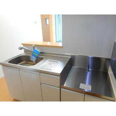 グランツ中川 202【管理NO：1-017238101-02020】 ★家具家電は申し込み後に搬入します★ ★2026年10月中旬入居可能★の物件画像