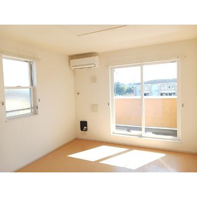 シャン・ド・フルール　Ｂ 201【管理NO：1-018860802-02010】 ★家具家電は申し込み後に搬入します★の物件画像