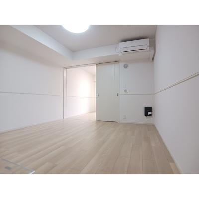 ヒカルサ尼崎栗山町 103【管理NO：1-028449201-01030】 ★家具家電は申し込み後に搬入します★の物件画像