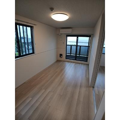 グラン・ステラータ 201【管理NO：1-028407801-02010】 ★家具家電は申し込み後に搬入します★ ★2026年09月下旬入居可能★の物件画像