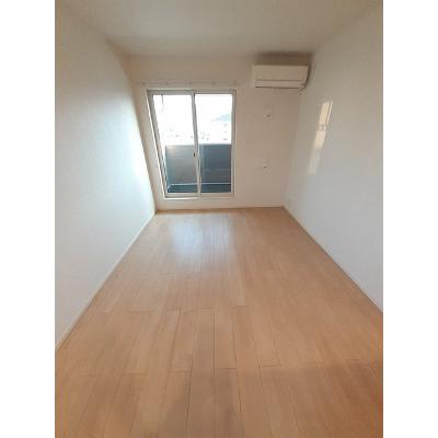 ピアッツァ高木　Ｂ 203【管理NO：1-022143402-02030】 ★家具家電は申し込み後に搬入します★ ★2026年09月中旬入居可能★の物件画像