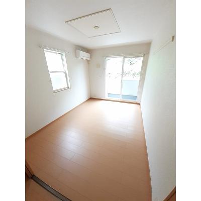 ビッグ・イースト船木Ａ 101【管理NO：1-015293801-01010】 ★家具家電は申し込み後に搬入します★ ★2026年10月中旬入居可能★の物件画像