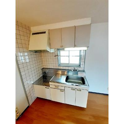 イースト　ハイツ 201【管理NO：1-006763501-02010】 ★家具家電は申し込み後に搬入します★の物件画像