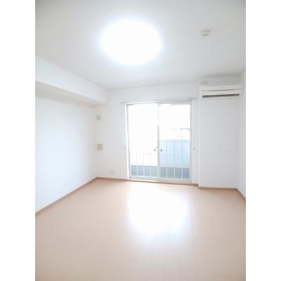 プラダ　グレイス 103【管理NO：1-014715101-01030】 ★家具家電は申し込み後に搬入します★ ★2026年10月上旬入居可能★の物件画像