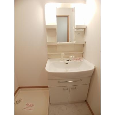 プラダ　グレイス 103【管理NO：1-014715101-01030】 ★家具家電は申し込み後に搬入します★ ★2026年10月上旬入居可能★の物件画像