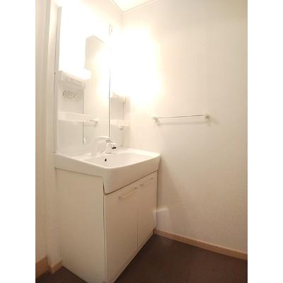 ラフドールＢ 101【管理NO：1-016975402-01010】 ★家具家電は申し込み後に搬入します★の物件画像