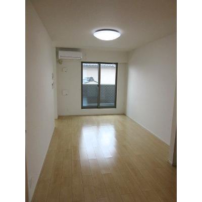 クレール港町 203【管理NO：1-022362901-02030】 ★家具家電は申し込み後に搬入します★ ★2026年10月中旬入居可能★の物件画像