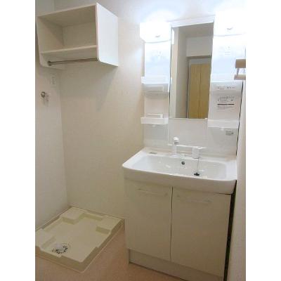 クレール港町 203【管理NO：1-022362901-02030】 ★家具家電は申し込み後に搬入します★ ★2026年10月中旬入居可能★の物件画像