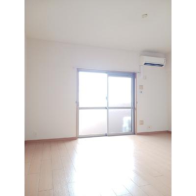 エルモソ　ピソ 504【管理NO：1-015426401-05040】 ★家具家電は申し込み後に搬入します★の物件画像