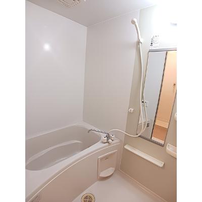 エントランス　壱番館 203【管理NO：1-013423701-02030】 ★家具家電は申し込み後に搬入します★の物件画像