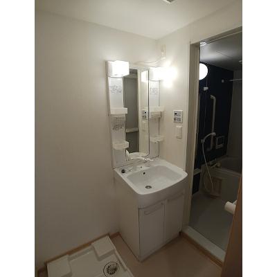 アーバンツァ 605【管理NO：1-016015601-06040】 ★家具家電は申し込み後に搬入します★の物件画像