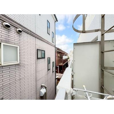 ユニオンマンスリー西川口９　208　1R・セミダブル☆【禁煙ルーム】人気の角部屋！ローテーブル・ソファ＆たっぷり収納2ドア冷蔵庫など生活家電のあるお部屋の物件画像