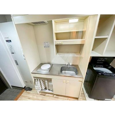 ユニオンマンスリー春日部１　703　1K・シングル☆【禁煙ルーム】人気の角部屋！バストイレ別＆温水洗浄便座完備♪デスク・チェア＆たっぷり収納2ドア冷蔵庫など生活家電のあるお部屋の物件画像