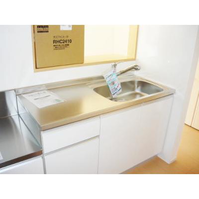 ポリッシュ 101【管理NO：1-017184101-01010】 ★家具家電は申し込み後に搬入します★ ★2026年10月中旬入居可能★の物件画像