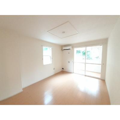 エトワール・イースト 101【管理NO：1-019091701-01010】 ★家具家電は申し込み後に搬入します★の物件画像