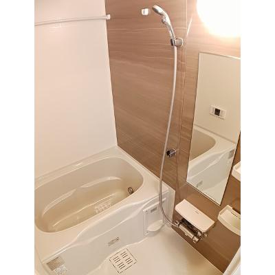 フランブリーズ 102【管理NO：1-028161901-01020】 ★家具家電は申し込み後に搬入します★の物件画像