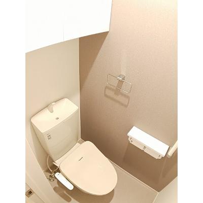 フランブリーズ 102【管理NO：1-028161901-01020】 ★家具家電は申し込み後に搬入します★の物件画像