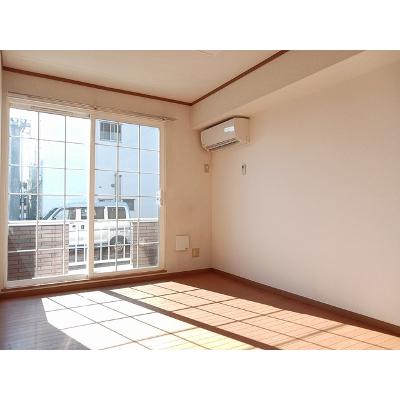 ウィステリア 102【管理NO：1-010588401-01020】 ★家具家電は申し込み後に搬入します★ ★2026年10月中旬入居可能★の物件画像