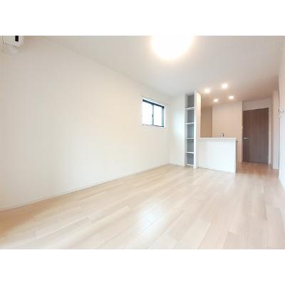 メゾン　ド　コルヌイエ　Ⅱ 104【管理NO：1-027435802-01040】 ★家具家電は申し込み後に搬入します★の物件画像