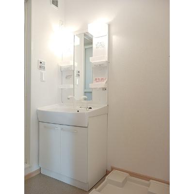 グリーンオアシスＤ 101【管理NO：1-016744504-01010】 ★家具家電は申し込み後に搬入します★の物件画像