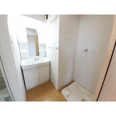 ノイ・シャングリラ 301【管理NO：1-018231401-03010】 ★家具家電は申し込み後に搬入します★ ★2026年10月中旬入居可能★の物件画像