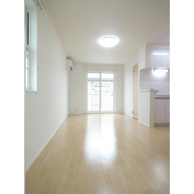 サウスコート 104【管理NO：1-022970901-01040】 ★家具家電は申し込み後に搬入します★ ★2026年10月中旬入居可能★の物件画像